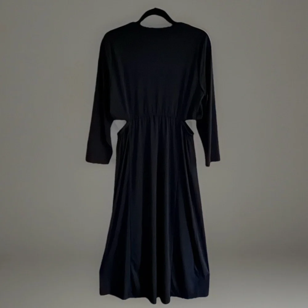 Torrid Black Cutout Maxi Dress Ruched Long Sleeve Bodycon NWT 00 - Picture 2 of 11